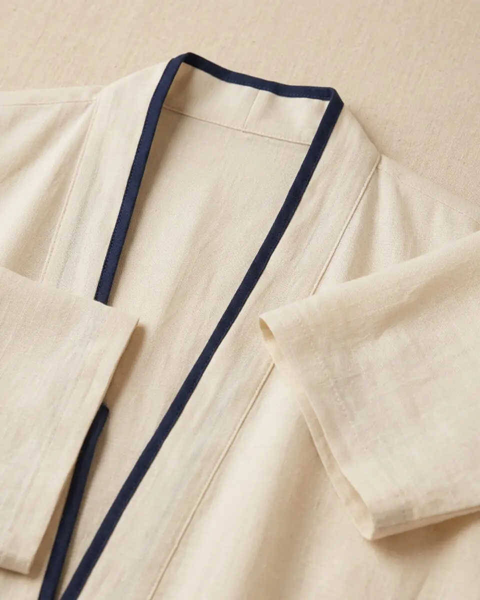 Shitalakshya Kimono Shirt, collar and stitching close-up